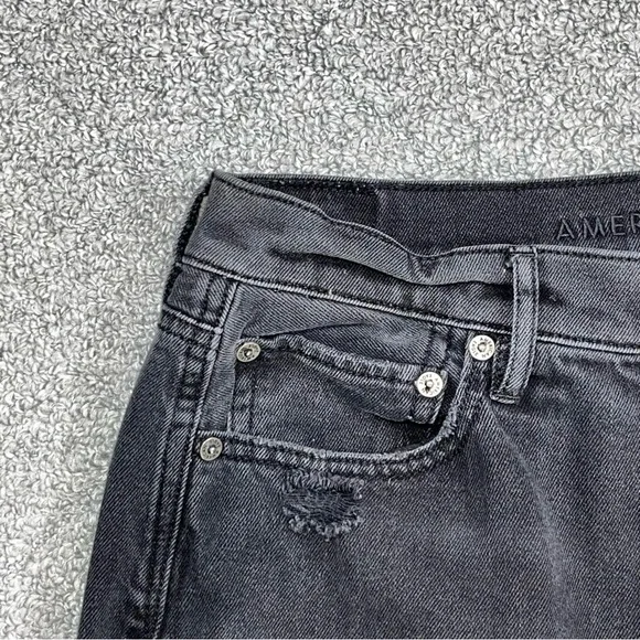 American Eagle Highest Rise 90s Boyfriend Distressed Black Jeans Womens Size 10 - Picture 3 of 11